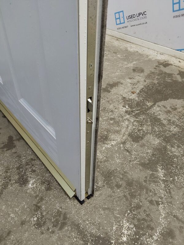 Used White Composite Front Door 905mm x 2025mm 0739 - Image 6