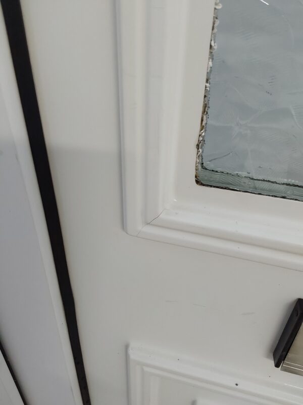 Used White Upvc Front Door 930mm x 2035mm C7D042 - Image 5