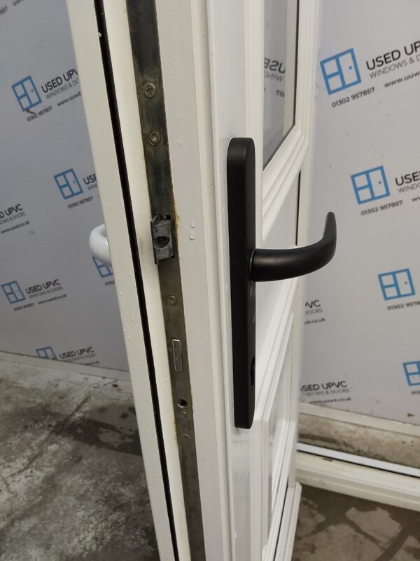 Used White Upvc Back Door 840mm x 2095mm (reduce to 825mm) C6004 - Image 6