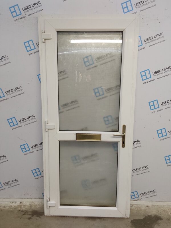 Used White Upvc Front Door 930mm x 2075mm (Reduce To 910mm) C10D46 - Image 2