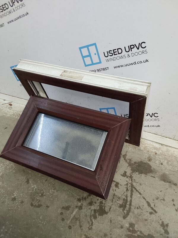 Used Woodgrain Upvc Window 590mm x 395mm W0186 - Image 3