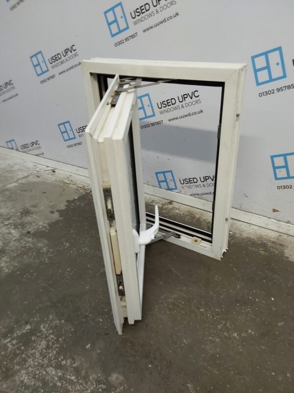 Used White Upvc Window 500mm x 605mm W0245 - Image 4