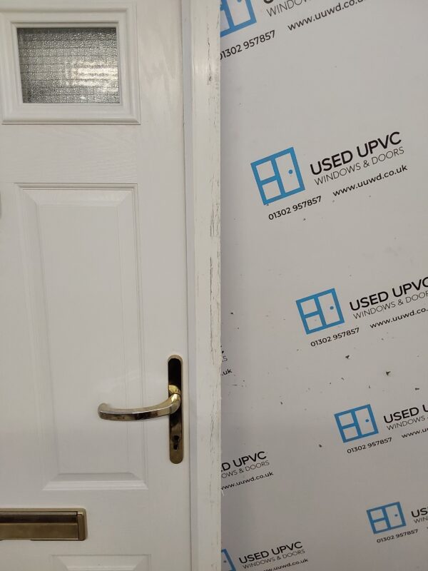 Used White Composite Front Door 895mm x 2030mm C7D031 - Image 11