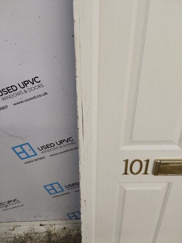 Used White Composite Front Door 895mm x 2030mm C7D031 - Image 12