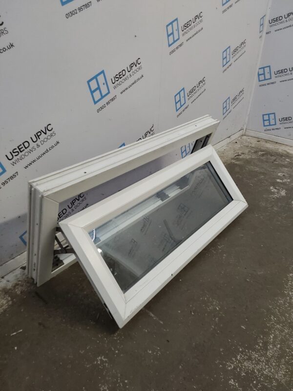 Used White Upvc Window 955mm x 415mm W0356 - Image 3