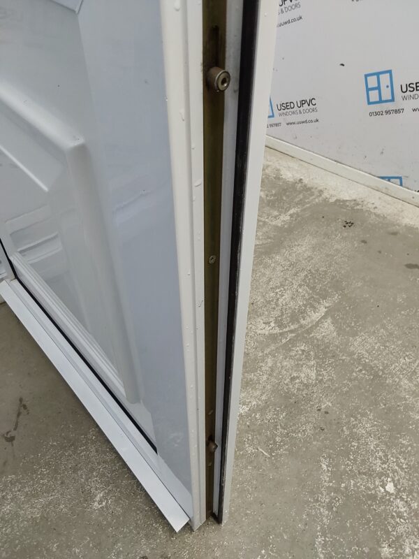 Used White Upvc Front Door 920mm x 2050mm (reduce to 870mm) C10D63 - Image 7