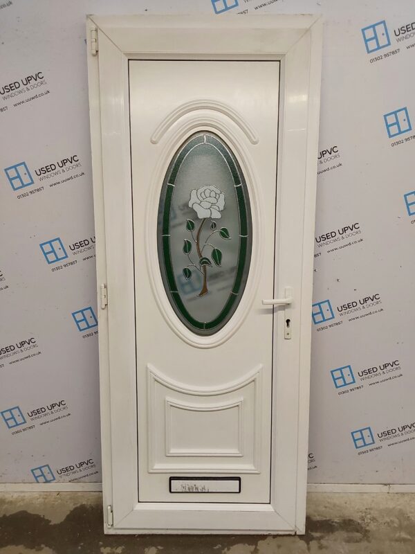 Used Woodgrain Upvc Front Door 860mm x 2075mm C10D36 - Image 2