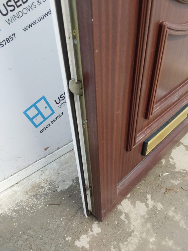 Used Woodgrain Upvc Front Door 860mm x 2075mm C10D36 - Image 9