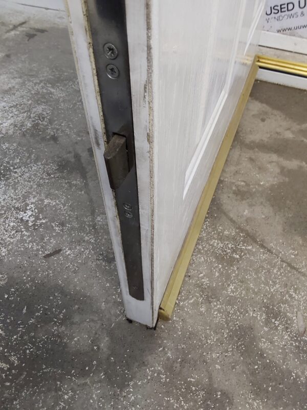 Used White Composite Front Door 895mm x 2060mm C10D46 - Image 6