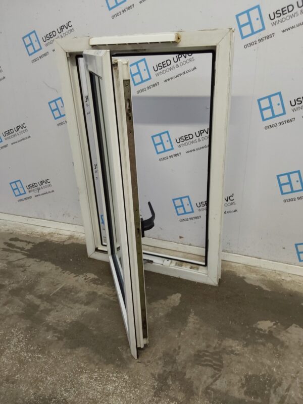 Used White Upvc Window 670mm x 1005mm W0485 - Image 4