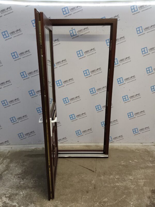 Used Woodgrain Upvc Front Door 920mm x 2060mm (Reduce To 905mm) C7D015 - Image 3