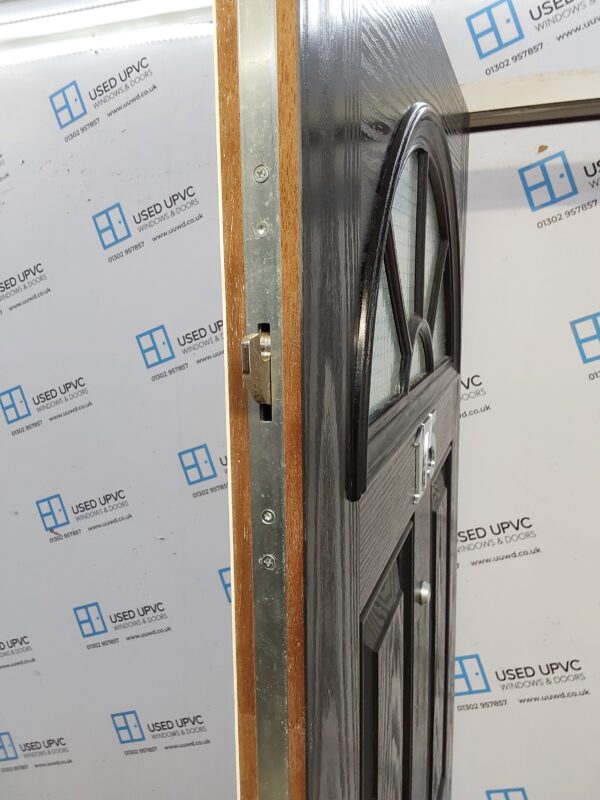 Used Black Composite Front Door 890mm x 2065mm C7D043 - Image 4