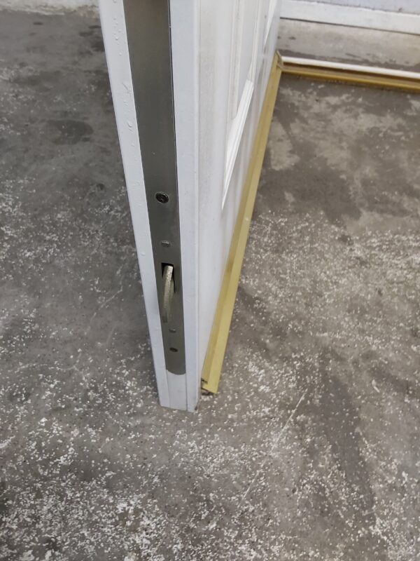 Used Cream Composite Front Door 920mm x 2080mm C7D047 - Image 6