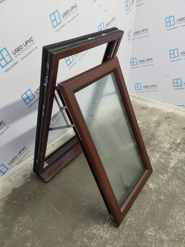 Used Woodgrain Upvc Window 620mm x 1035mm C2148 - Image 3