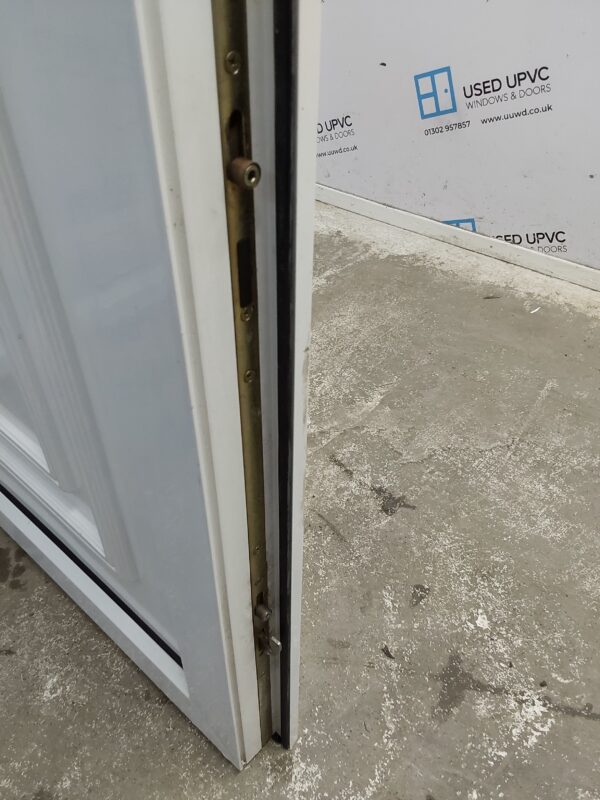 Used White Upvc Front Door 920mm x 2050mm (Reduce To 900mm) 0561 - Image 6