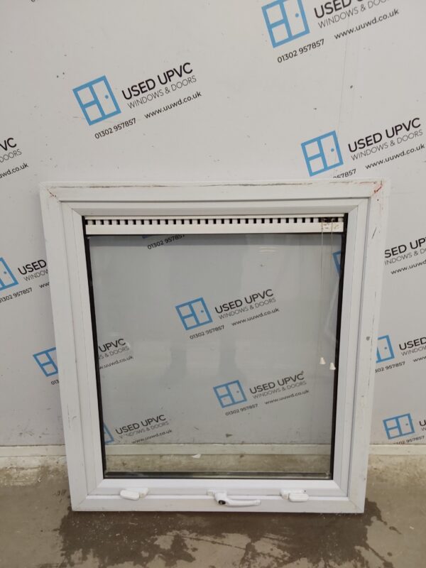 Used White Upvc Window 905mm x 1010mm LW0127 - Image 4