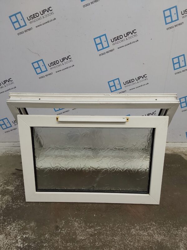 Used White Upvc Window 905mm x 665mm W0453 - Image 3