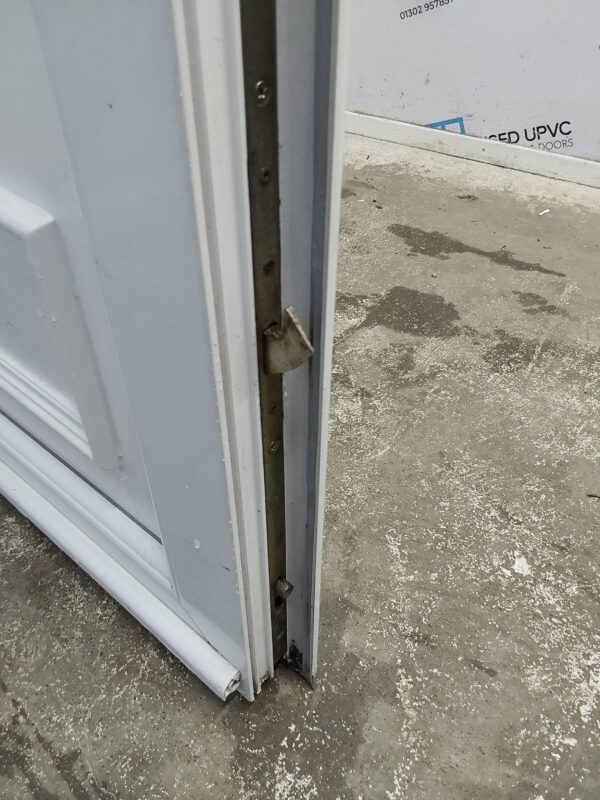 Used White Upvc Back Door 925mm x 2025mm (Reduce To 910mm) C6013 - Image 6