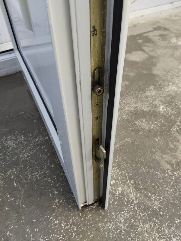 Used White Upvc Front Door 895mm x 2080mm (reduce to 875mm) 0012 - Image 8