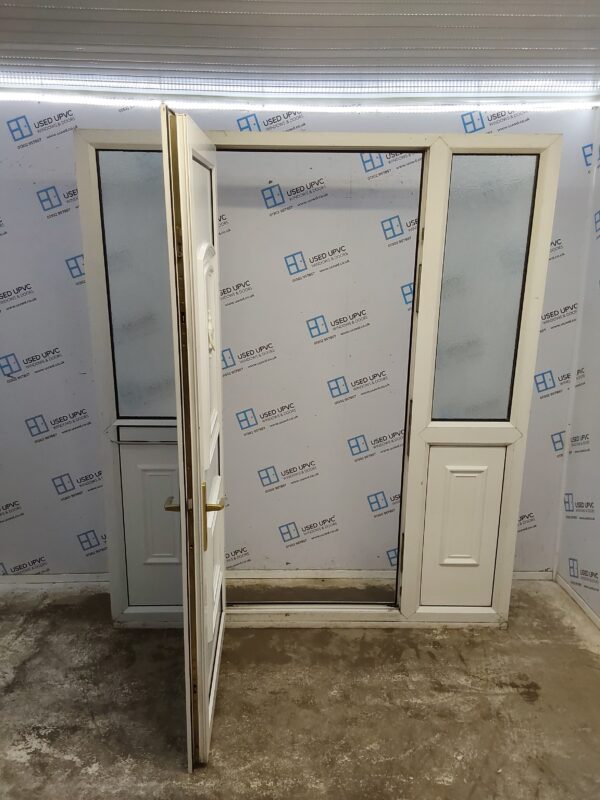 Used White Upvc Front Door And Side Panels 1825mm x 2140mm DS009 - Image 3