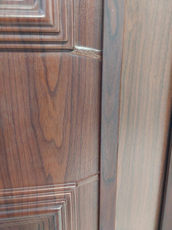 Used Rosewood Upvc Front Door 880mm x 2030mm (reduce to 865mm) 0641 - Image 4