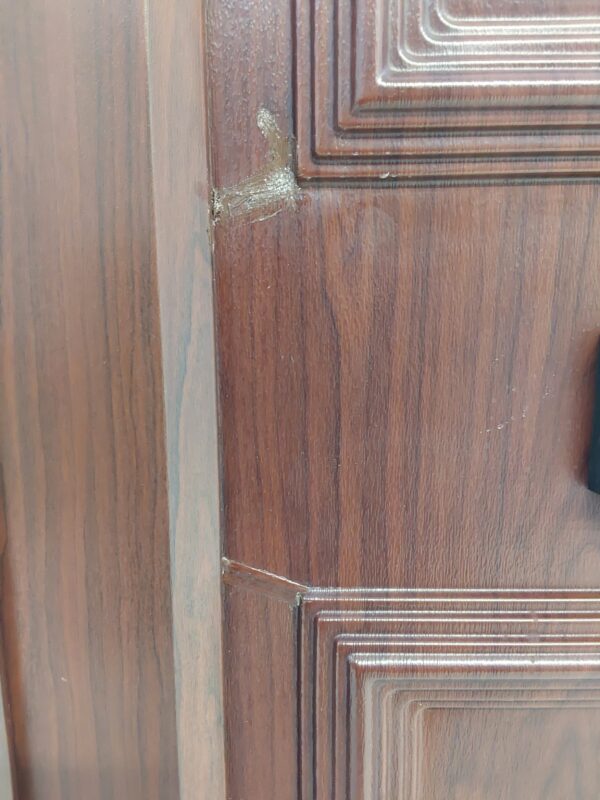 Used Rosewood Upvc Front Door 880mm x 2030mm (reduce to 865mm) 0641 - Image 5