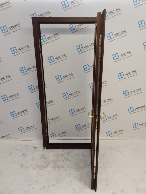 Used Woodgrain Upvc Front Door 905mm x 2045mm (reduce to 890mm) 0226 - Image 3