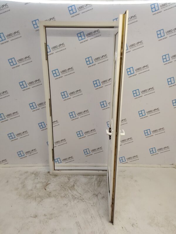 Used White Upvc Front Door 935mm x 2100mm C6054 - Image 3