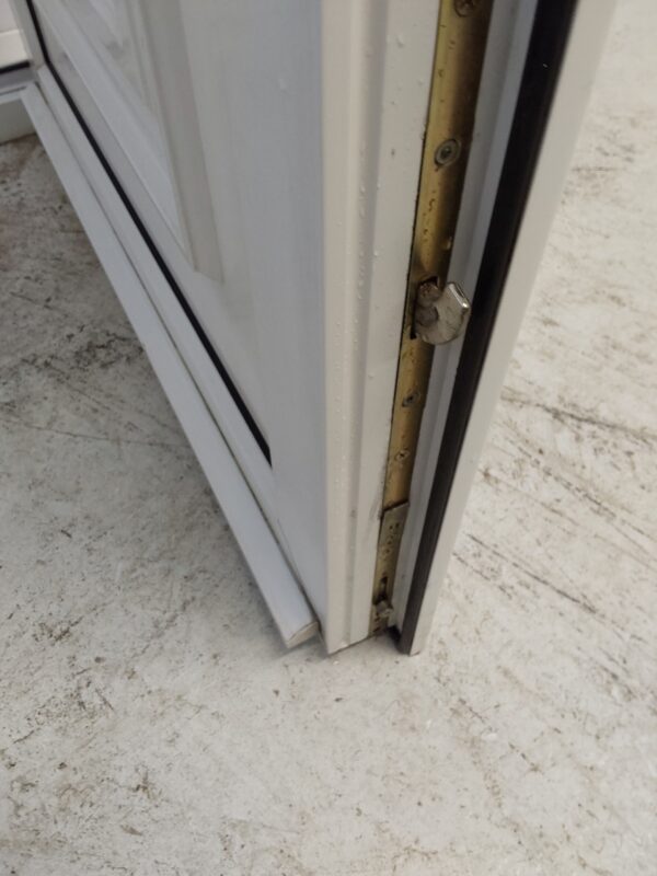 Used White Upvc Front Door 940mm x 2045mm 0810 - Image 11