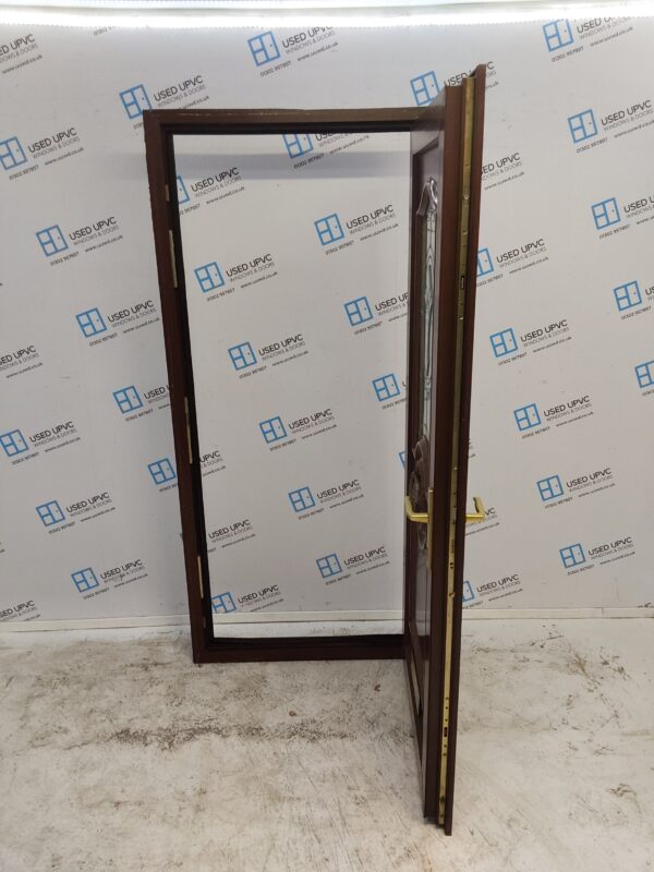 Used Woodgrain Upvc Front Door 930mm x 2020mm C7D066 - Image 3