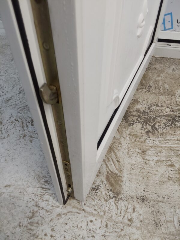 Used White Upvc Front Door 920mm x 2025mm 0527 - Image 9