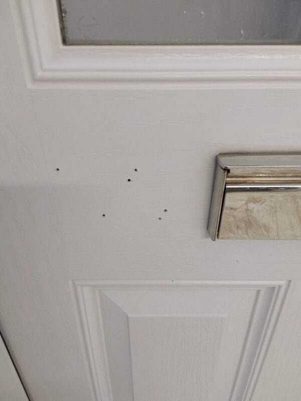 Used White Composite Front Door 900mm x 2125mm 0355 - Image 5