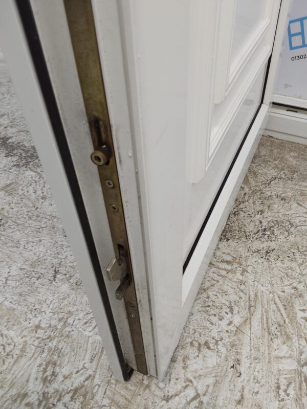 Used White Upvc Front Door 920mm x 2185mm 0183 - Image 8