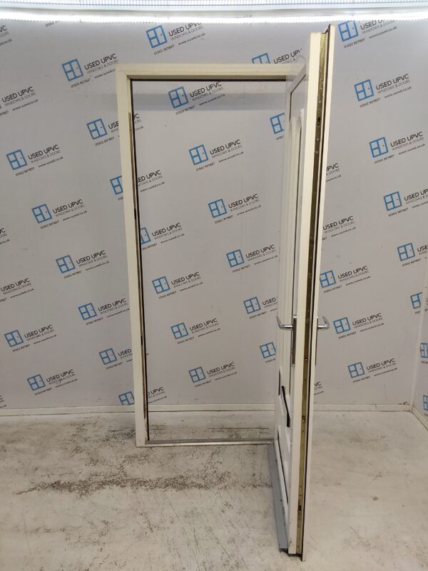 Used White Upvc Front Door 900mm x 2070mm C6D016 - Image 3