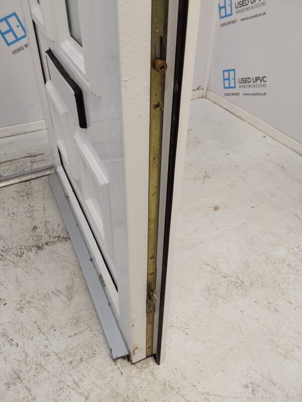 Used White Upvc Front Door 900mm x 2070mm C6D016 - Image 6