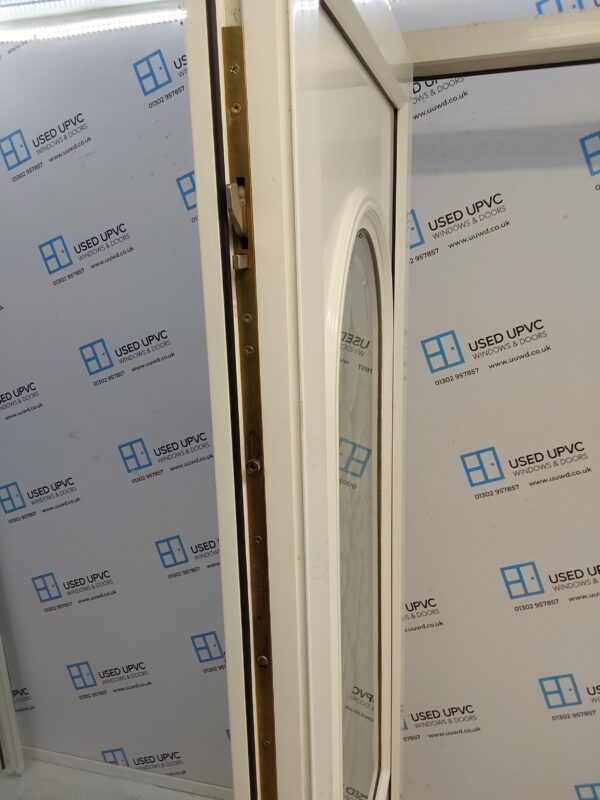 Used White Upvc Front Door 885mm x 2120mm C7D077 - Image 4