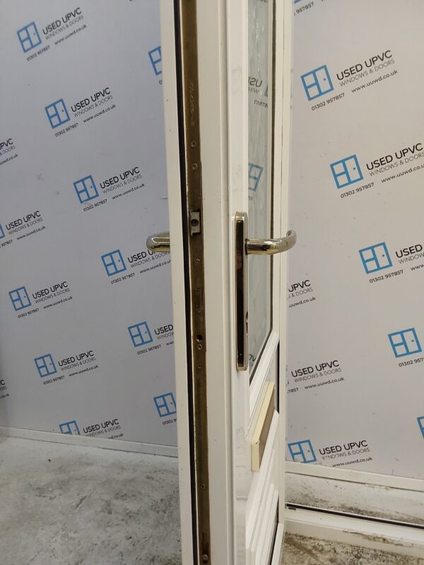 Used White Upvc Front Door 885mm x 2120mm C7D077 - Image 5