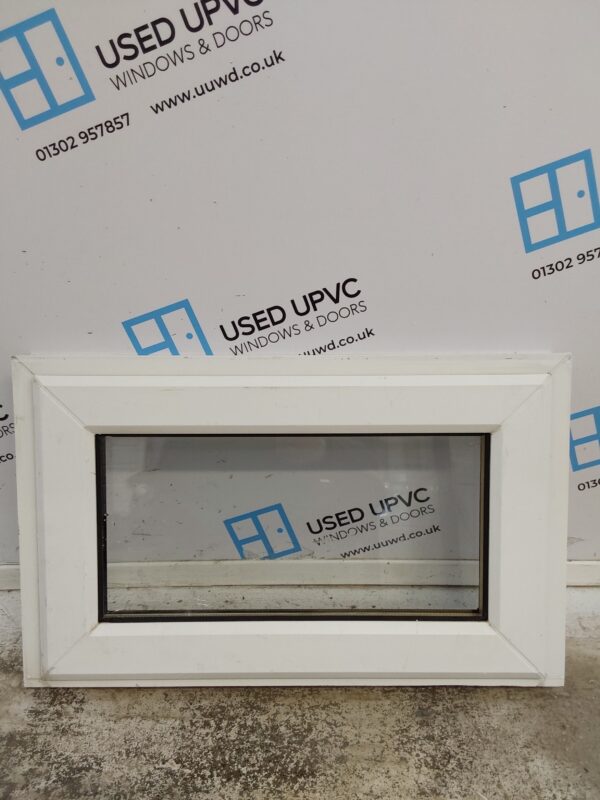 Used White Upvc Window 675mm x 415mm W0360