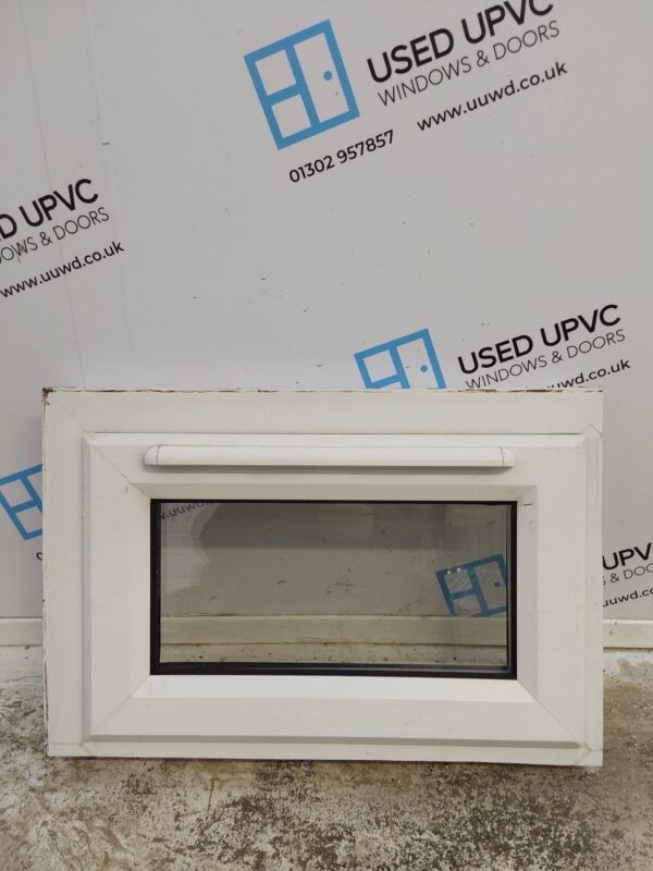 Used White Upvc Window 625mm x 415mm W0395