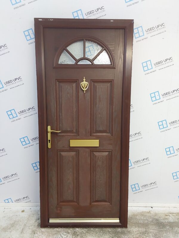 Used Rosewood Composite Front Door 915mm x 2090mm C7D056