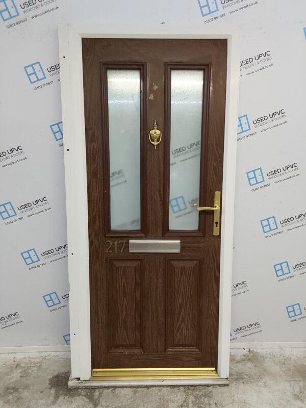 Used Brown Composite Front Door 950mm x 2050mm (Reduce To 900mm) 0668