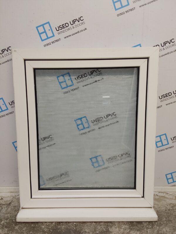 Used White Upvc Tilt And Turn Window 905mm x 1085mm (reduce to 895mm) LW0128