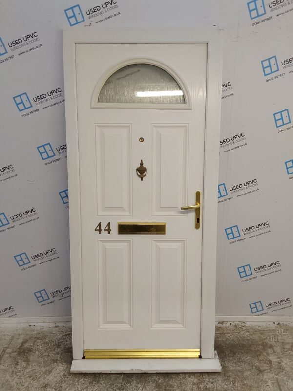 Used White Composite Front Door 920mm x 2070mm (Reduce To 900mm x 2050mm) 0781