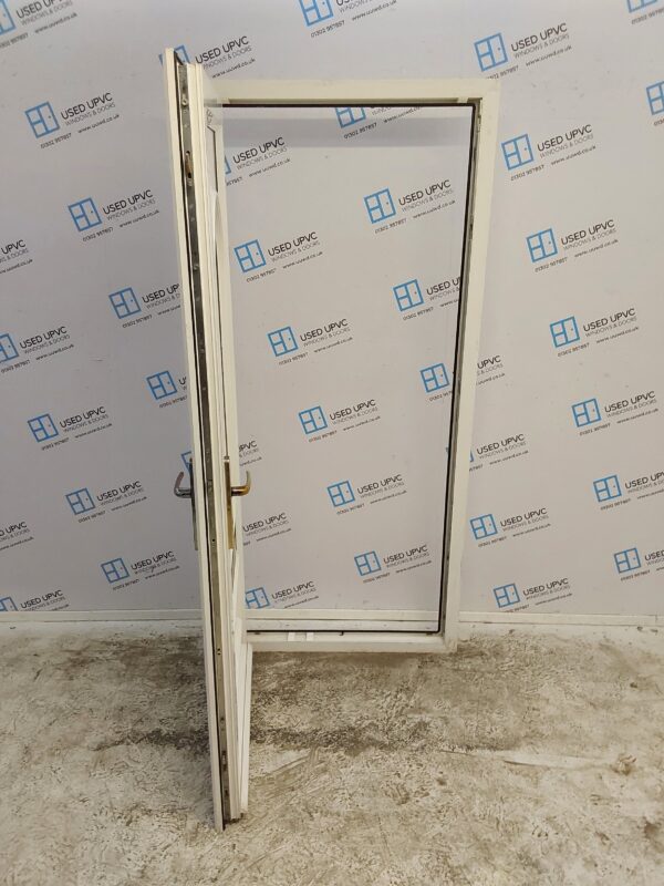 Used White Upvc Front Door 900mm x 2015mm 0550 - Image 3