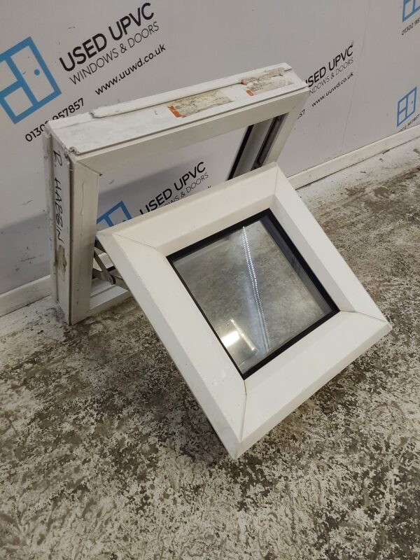 Used White Upvc Window 440mm x 415mm W0213 - Image 4