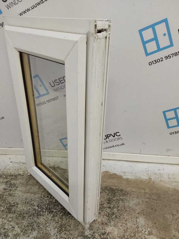 Used White Upvc Window 675mm x 415mm W0360 - Image 5