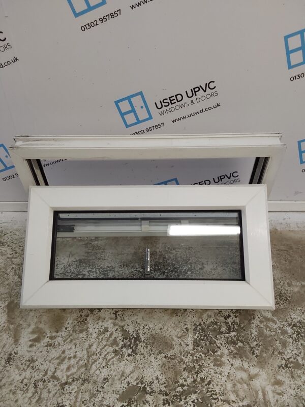 Used White Upvc Window 735mm x 390mm W0392 - Image 4