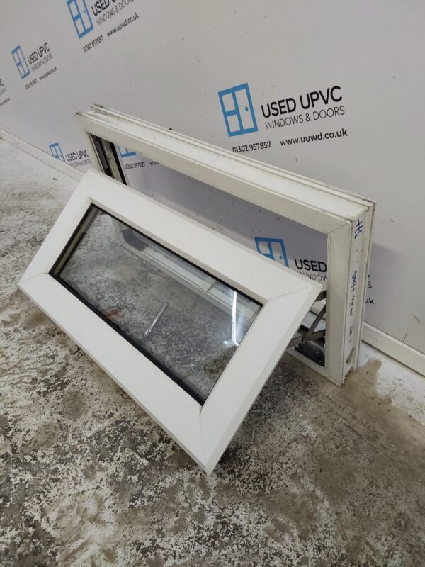 Used White Upvc Window 735mm x 390mm W0392 - Image 3