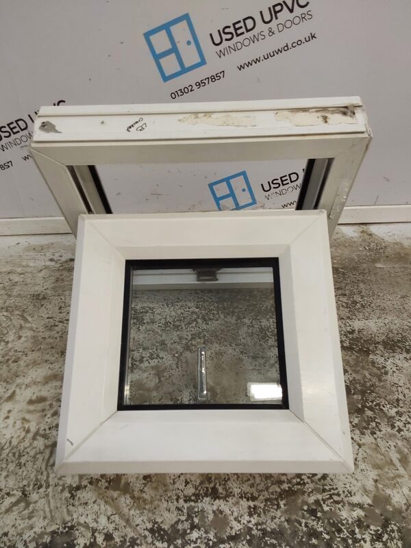 Used White Upvc Window 440mm x 415mm W0402 - Image 3