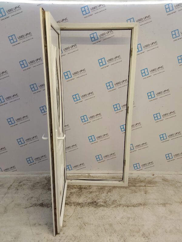 Used White Upvc Front Door 925mm x 2055mm 0548 - Image 3